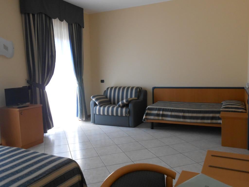 Albergo Villa Eva Costermano Habitación foto